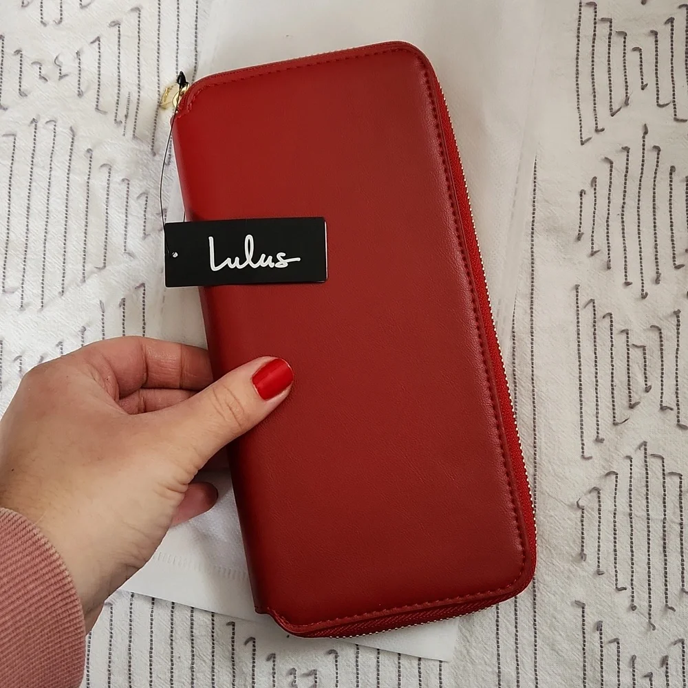 Lulus Red Wallet - Picture 1 of 2